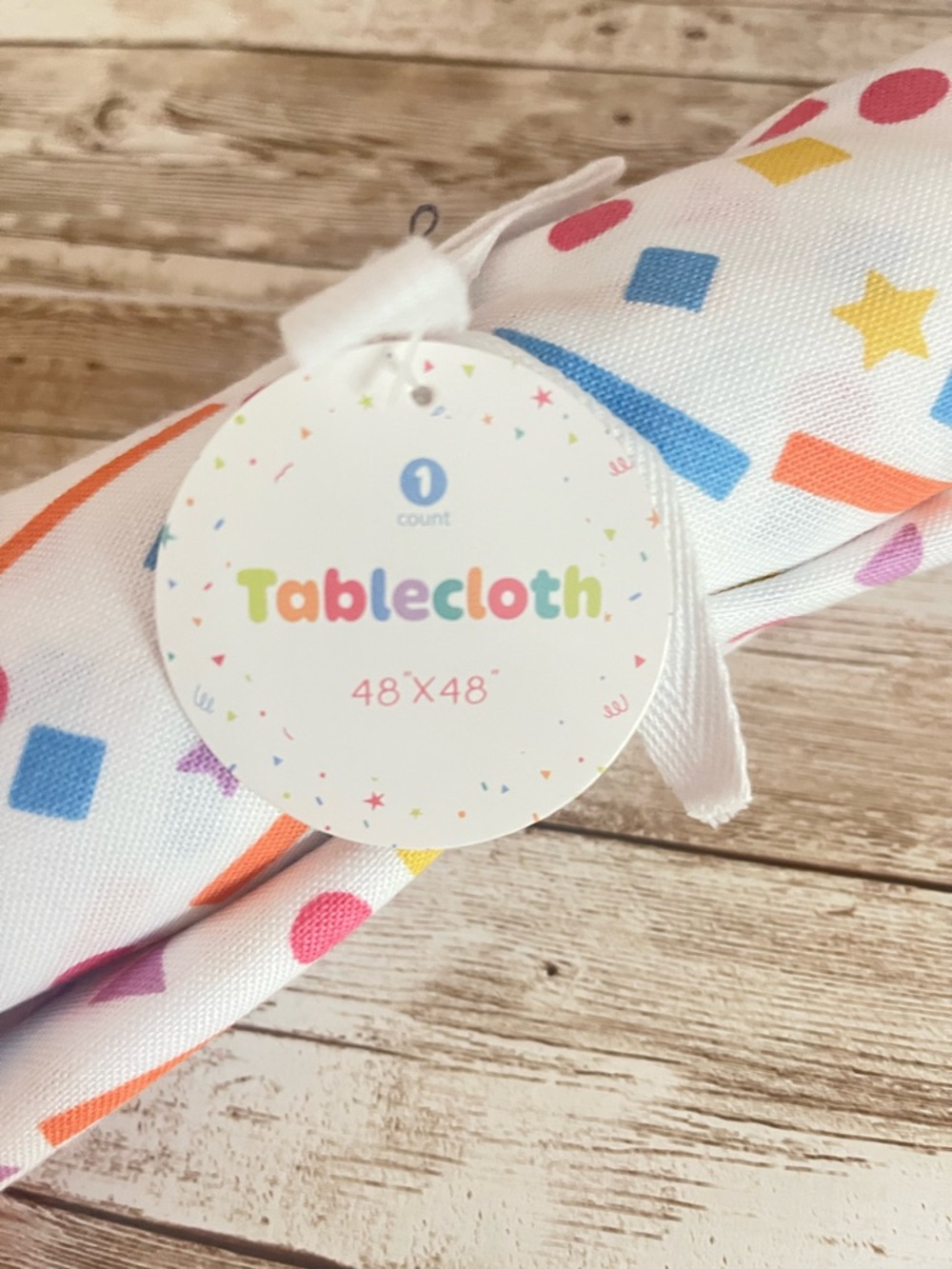 Target Bullseye Tablecloth Confetti🌸 - Picture 2 of 5
